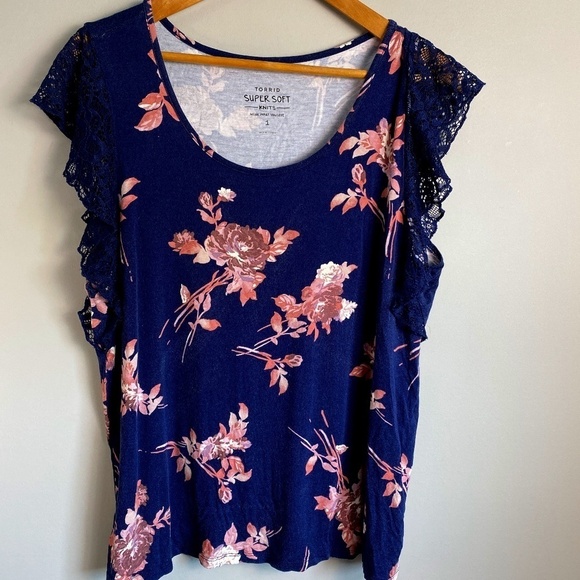 Torrid Super Soft Knits Navy/Purple Crochet Lace Sleeve Tank Top Size 1X (14/16) - Picture 1 of 10